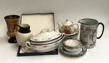 A mixed lot of ceramics to include Sylvac; Aysnley cake set; 19th century Lambeth style stoneware