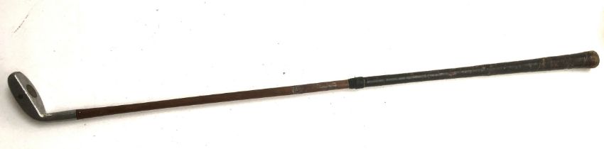 A Donaldson 'Bunny' Rangefinder hickory shafted putter, made in Scotland