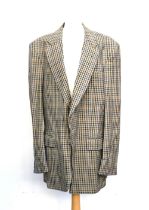 A gent's single breasted tweed jacket, approx. 40-42" chest