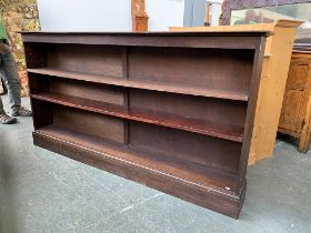 An oak bookcase with three shelves, on plinth base, approx. 191cmW 101cmH