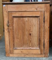 A Victorian pine cupboard, with hinged top, 62x41x75cmH