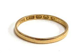 A 22ct gold wedding band, size L, hallmarked for W.E, Birmingham, 1.1g