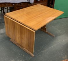 A modern pine kitchen table with drop end, 120cmL (170cmL extended), 80cmW, 72cmH