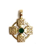 A 9ct gold Celtic cross pendant set with a central emerald, the emerald 4mmD, 1.8cm wide, 3.5g