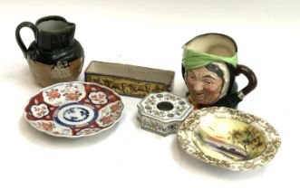 Box of mixed ceramics to include Doulton Lambeth jug, a majolica pen holder, Doulton toby jug,