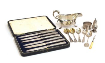 A small mixed lot of silver to include a sauce boat, Birmingham 1939; a cased set of six silver
