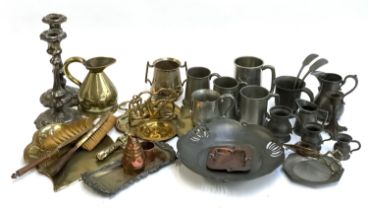 A mixed lot of metal items to include Art Nouveau brass crumb sweeper; pewter tankards; copper