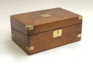 A 19th century mahogany writing box, with brass corners, 35x22x15cm