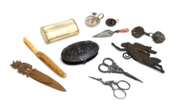 A small lot of interesting desk objects to include Victorian silver pique tortoiseshell (loupe?)