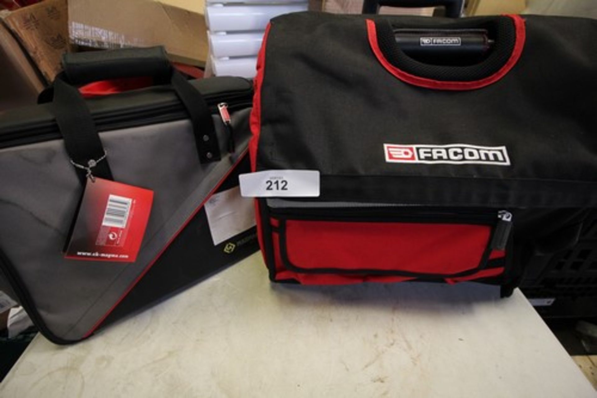 1 x Facom canvas tool bag. Model no BS.R20PB and 1 x Magma tool bag. -new- (SW3)