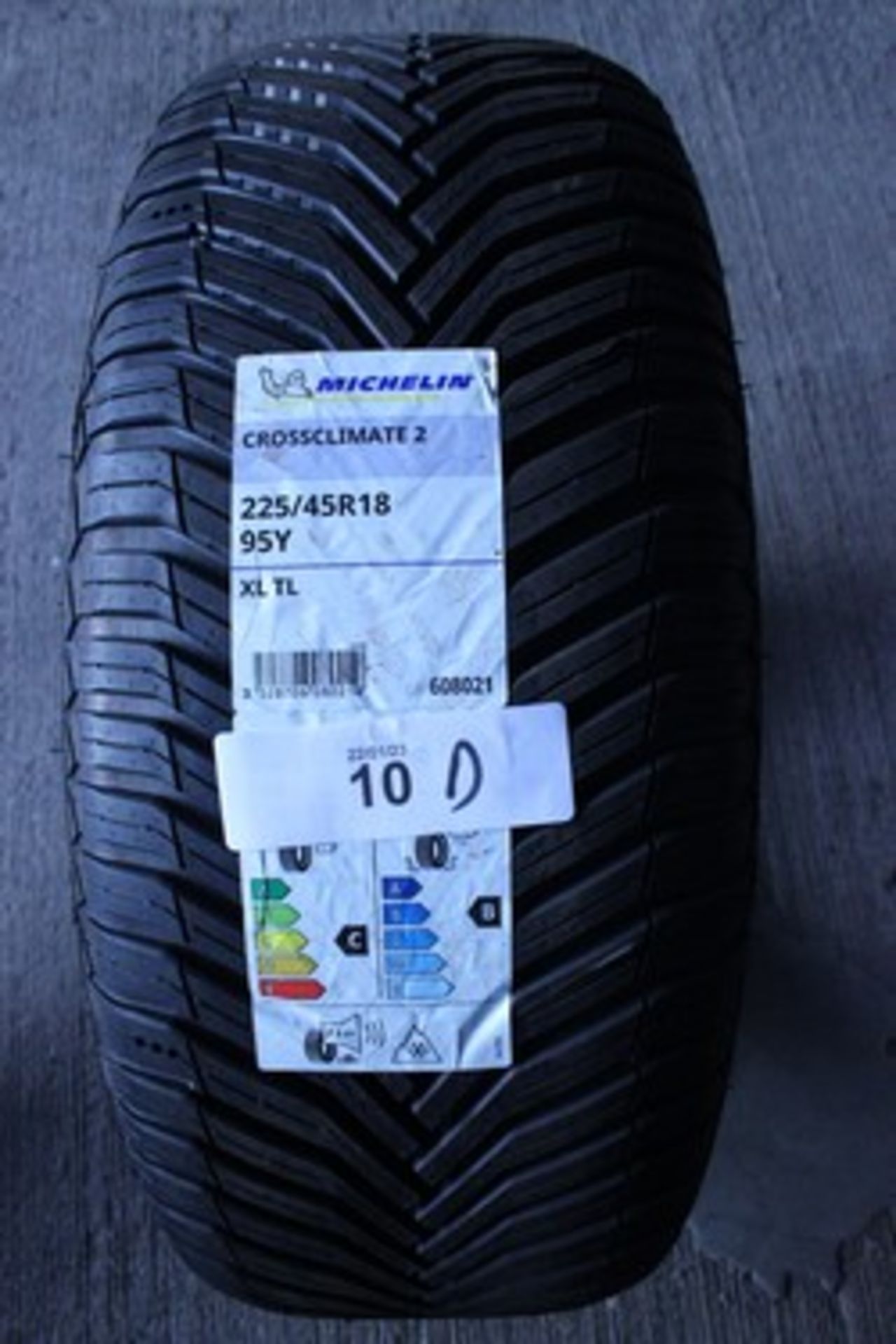 1 x Michelin Cross Climate tyre, size 225/45R18 - New (open shed)