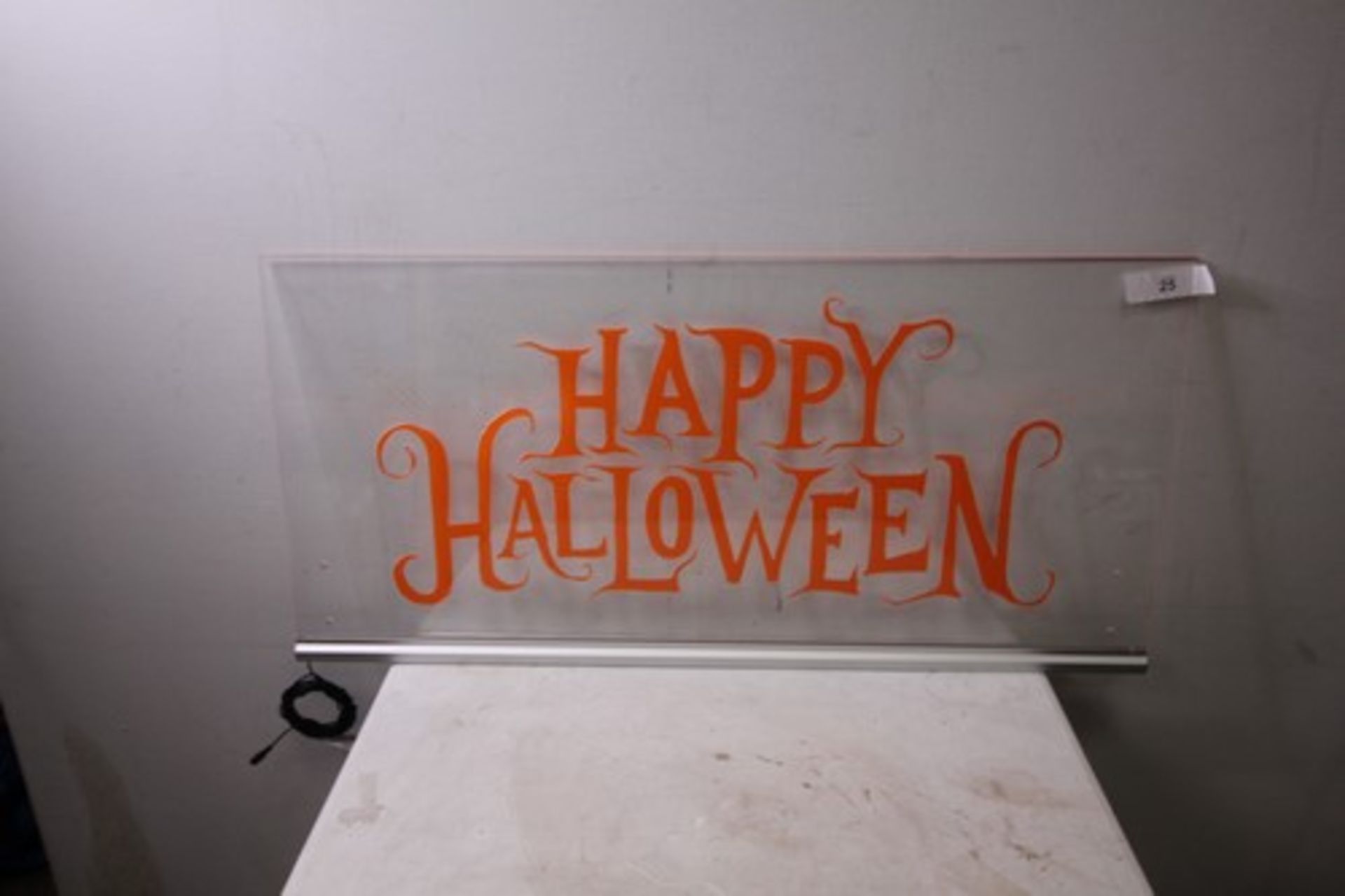 1 x Illuminate Perspex "Happy Halloween" sign, size 110 x 53cm - New (ES1)
