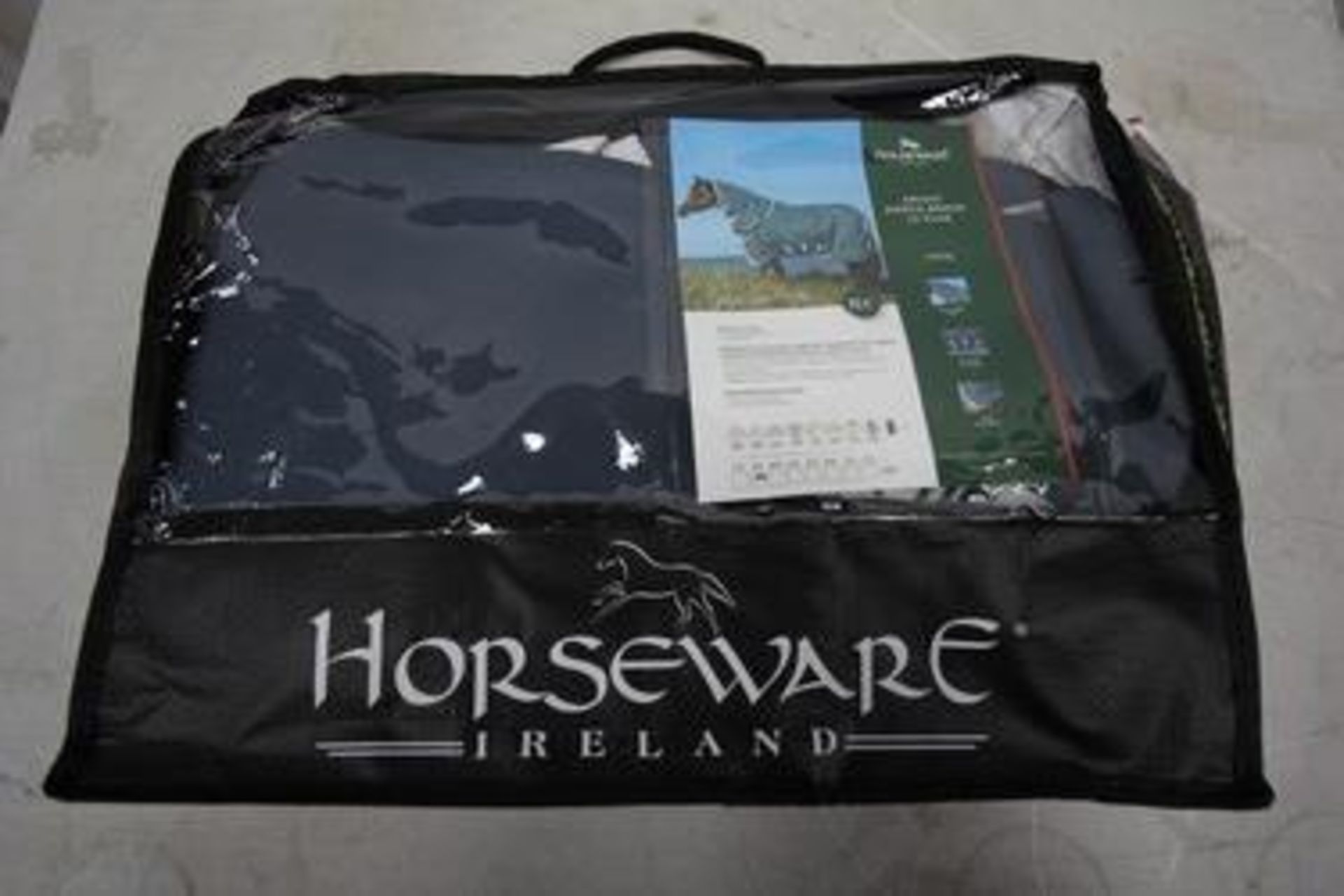 1 x Horseware Amigo Ameco Bravo 12 plus lite 0g turnout rug, size 5'9" - New in pack (GS17)