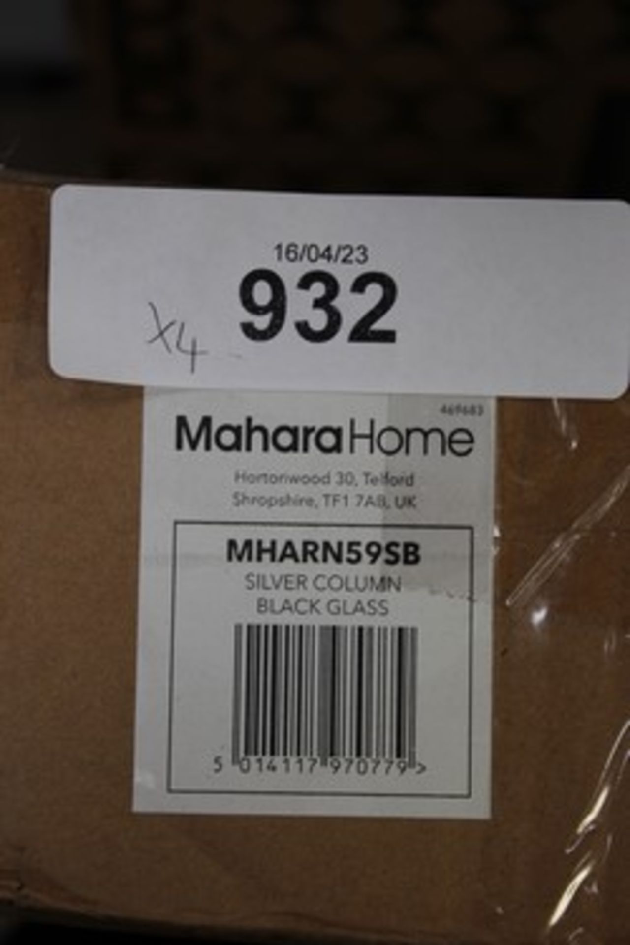 4 x TV units/cabinets including Mahara home item code: MHARN59SB and 1 x Decorotika North TV unit - Image 4 of 4