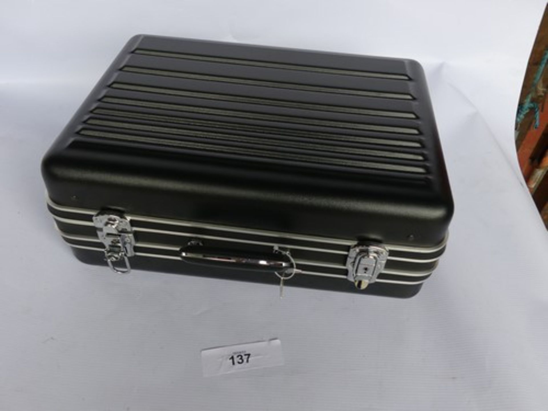 1 x consort plastic tool box with keys, size 50cm x 36cm x 20cm - New (SW4)