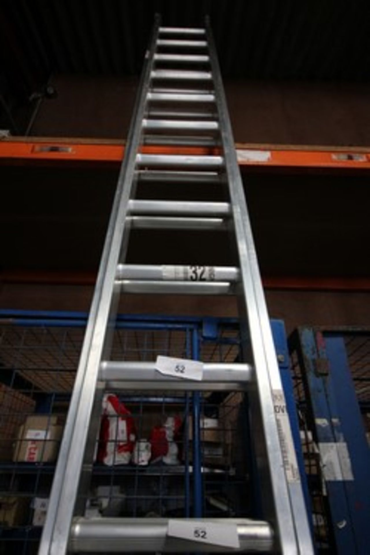 1 x 2 section 17 rung extending ladder - New (SWC2) - Image 2 of 2