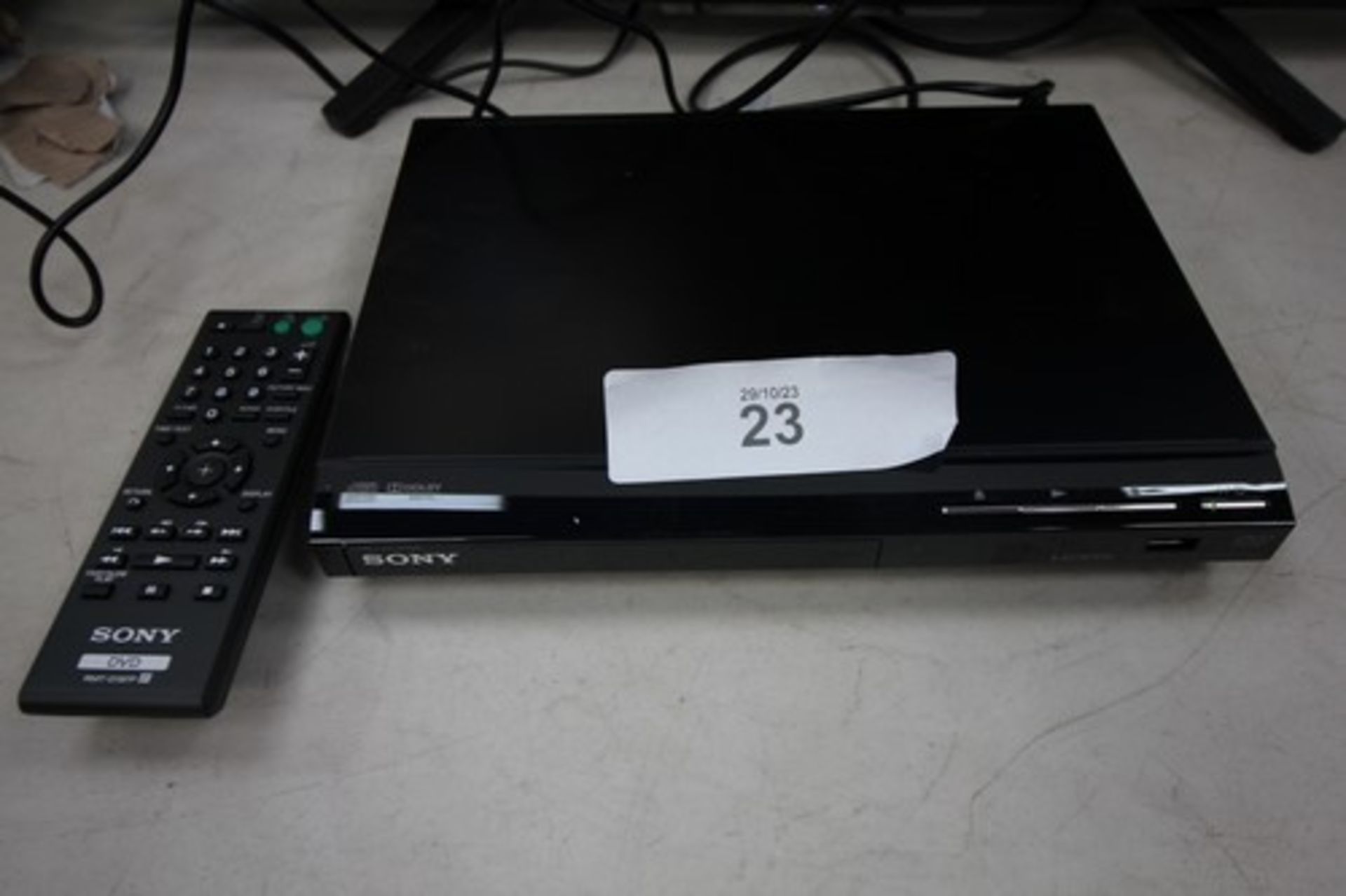 1 x incomplete Sony 32" TV, model: KD32W800PU, powers on ok, no remote, together with 1 x Sony DVD - Image 2 of 2