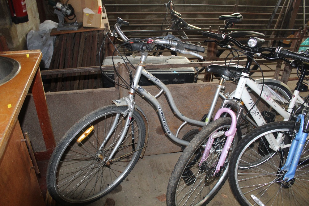 A ladies Tiger bicycle