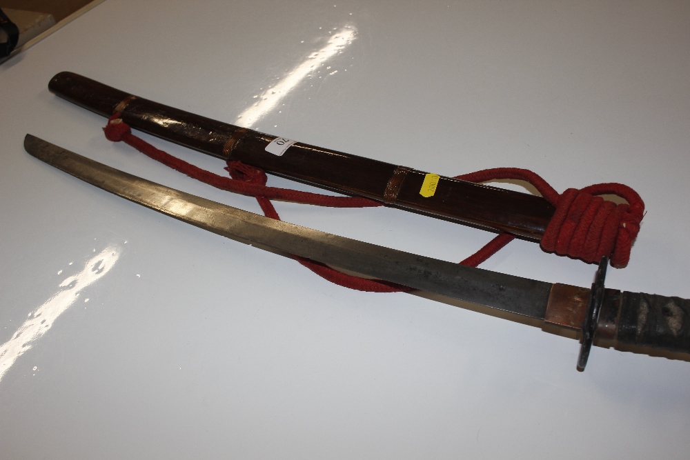 An antique Japanese Samurai sword - Image 4 of 5