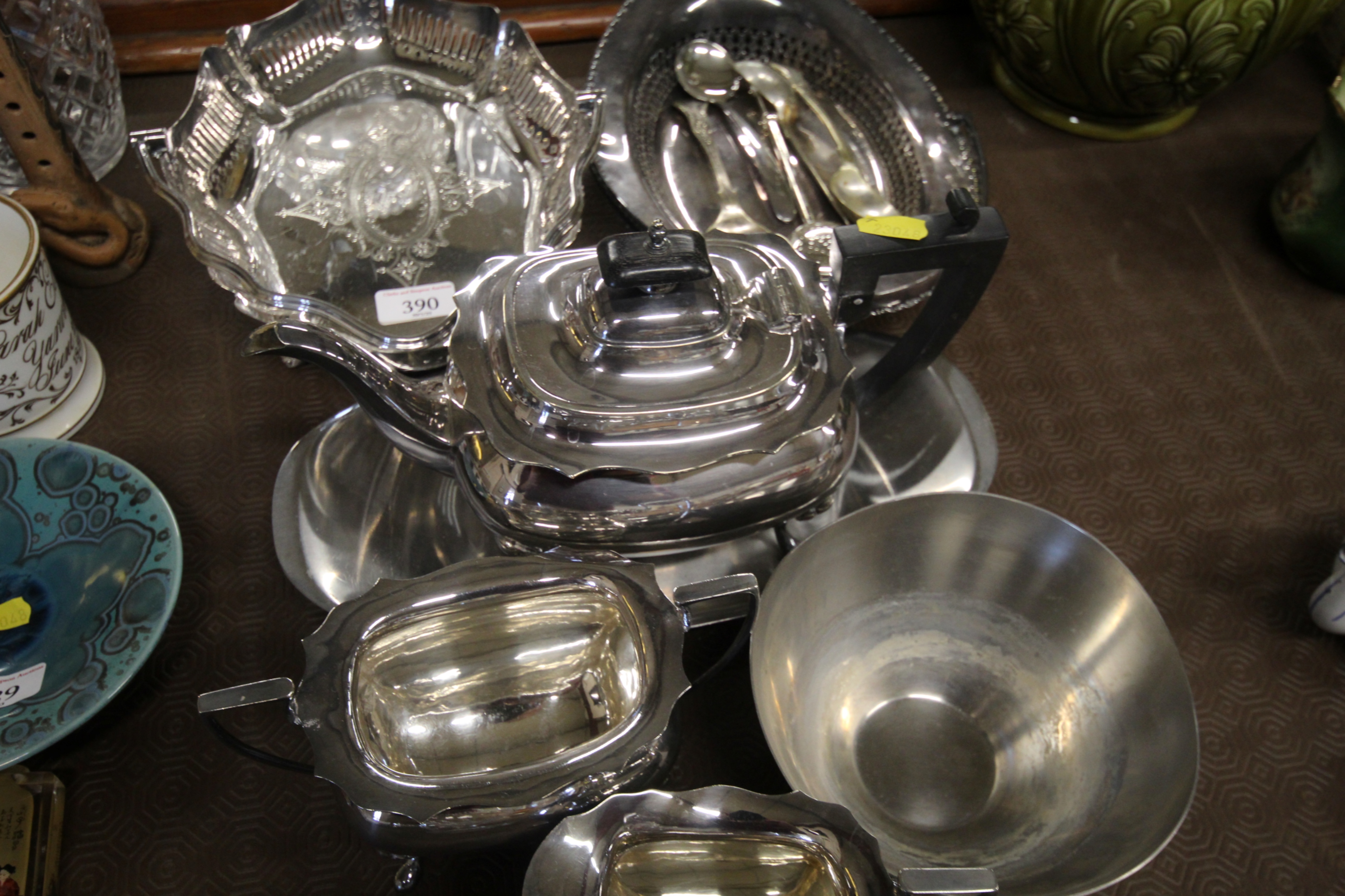 A quantity of various silver plated ware - Image 3 of 4