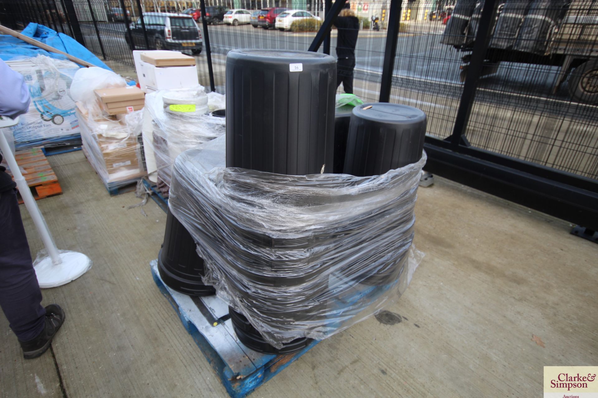 15x black plastic dustbins and some lids. V