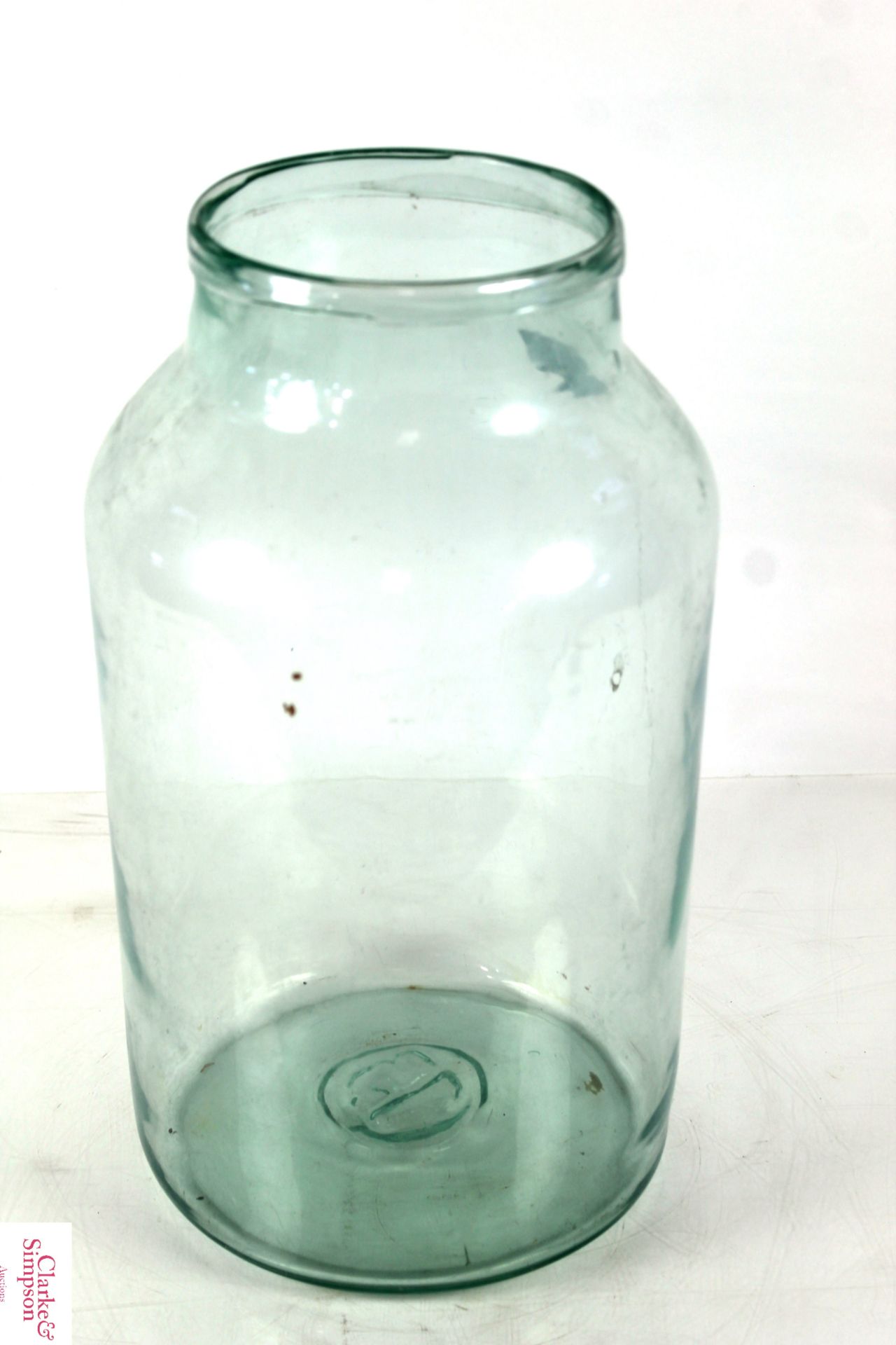 A large glass jar - Image 3 of 6