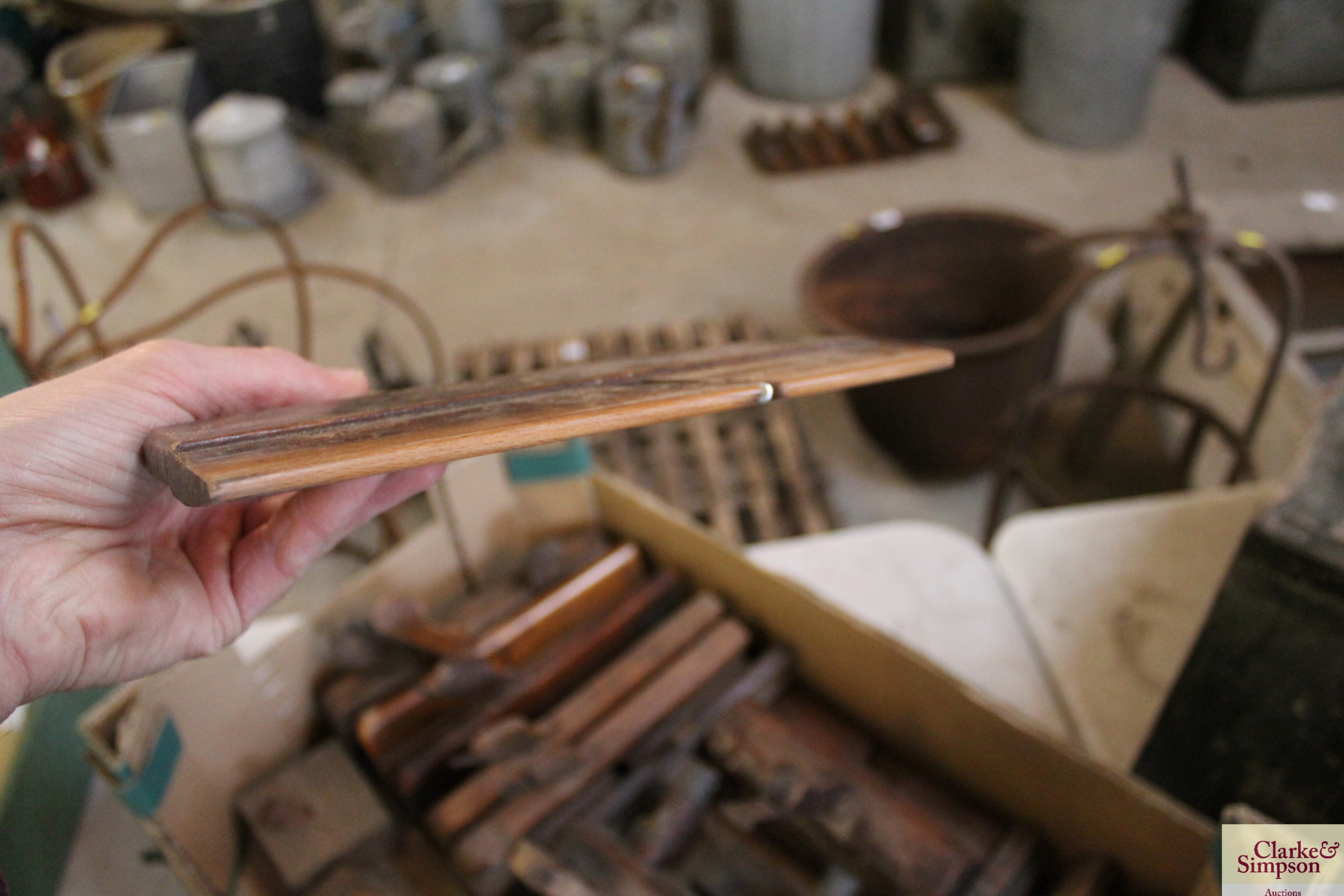 A box of various sized moulding planes etc. - Image 5 of 6