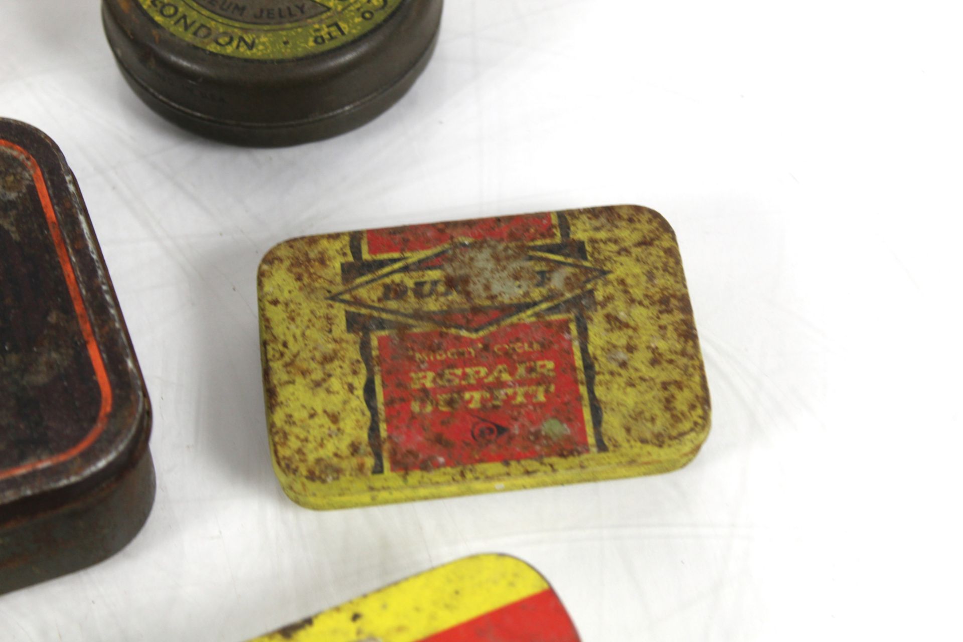 A small box of various collectable tins including - Image 11 of 13