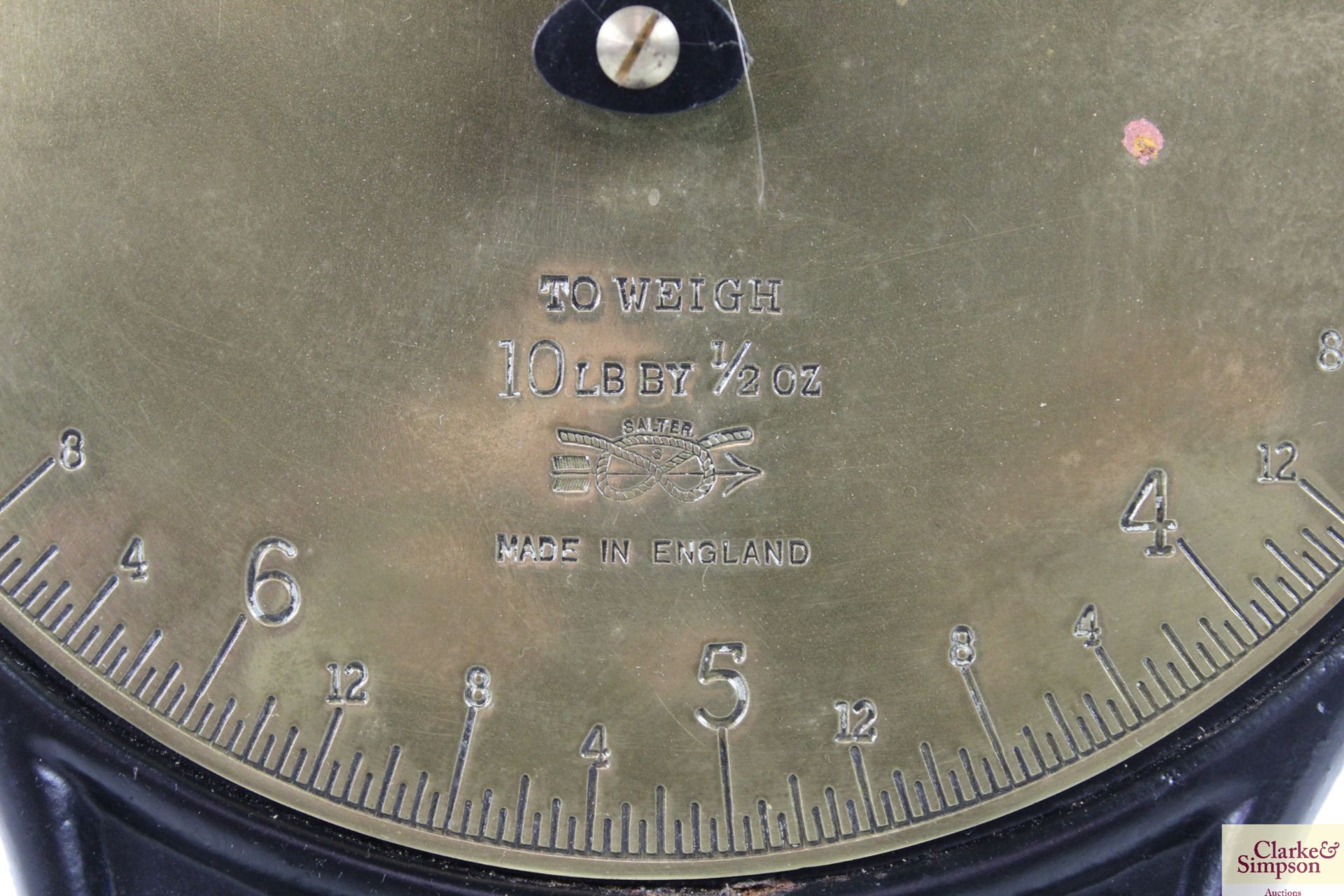 A set of Salter brass dial spring balance platform scales - Image 5 of 6