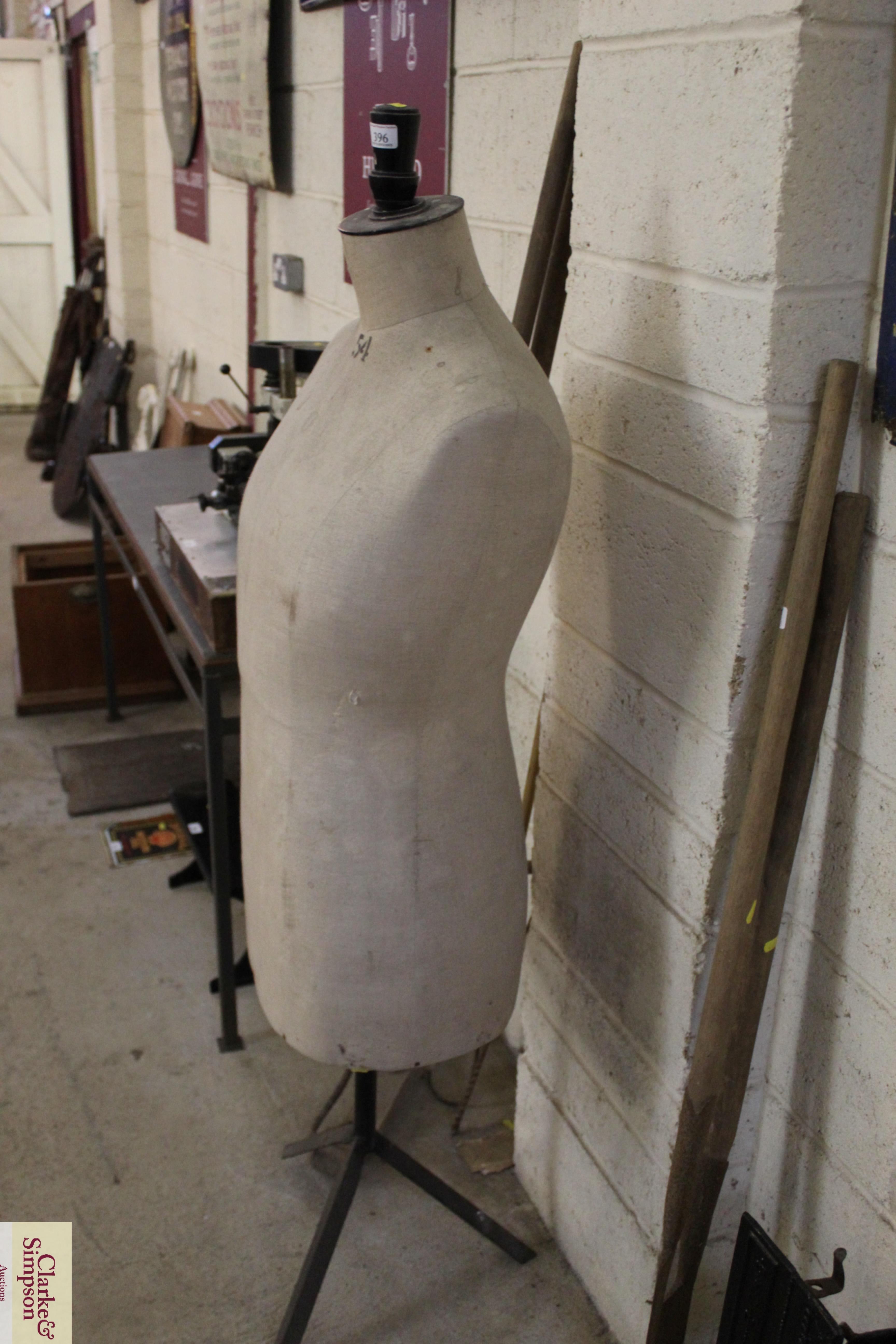 A vintage tailor's dummy - Image 3 of 3