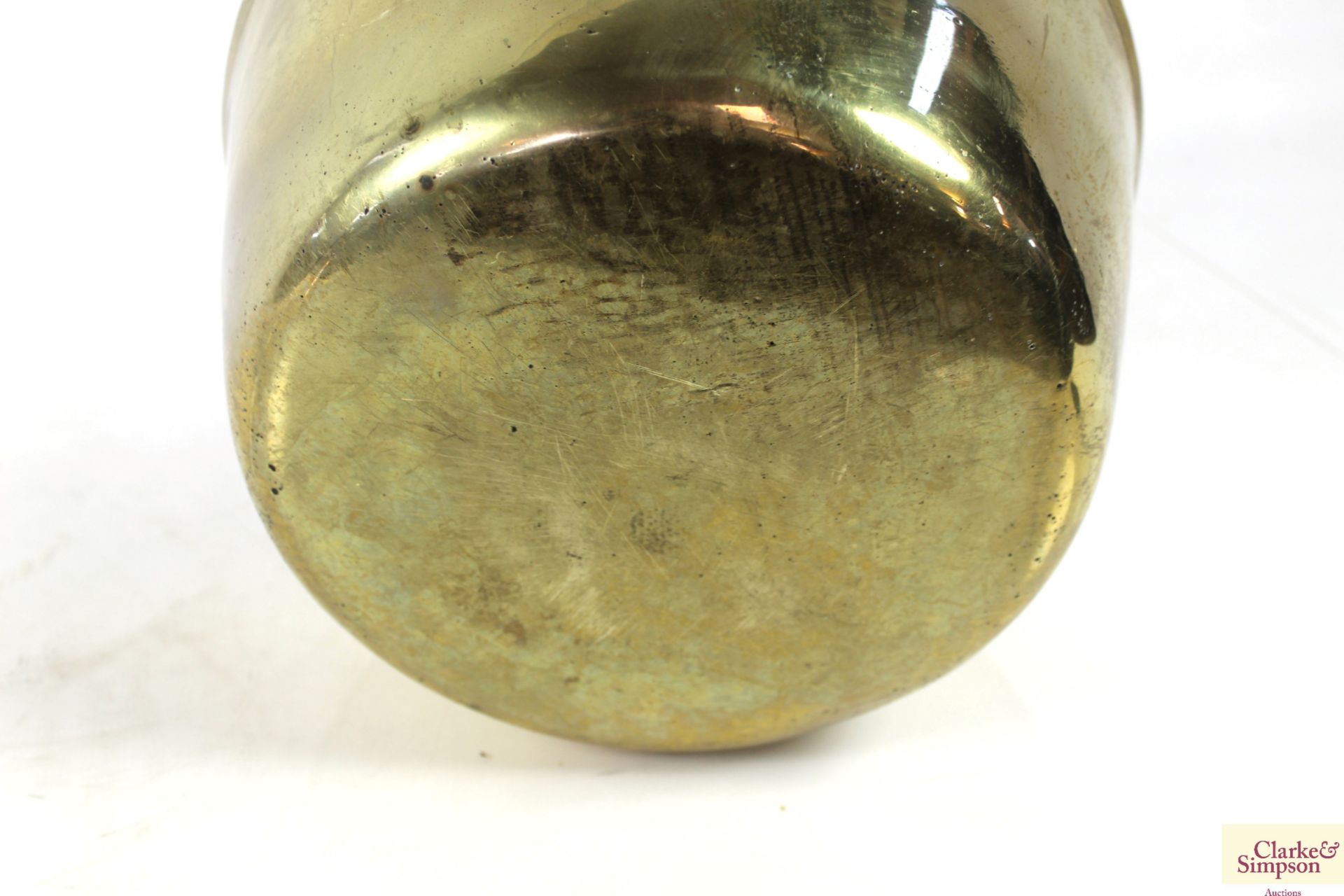 A brass jam pan with metal loop handle - Image 6 of 6