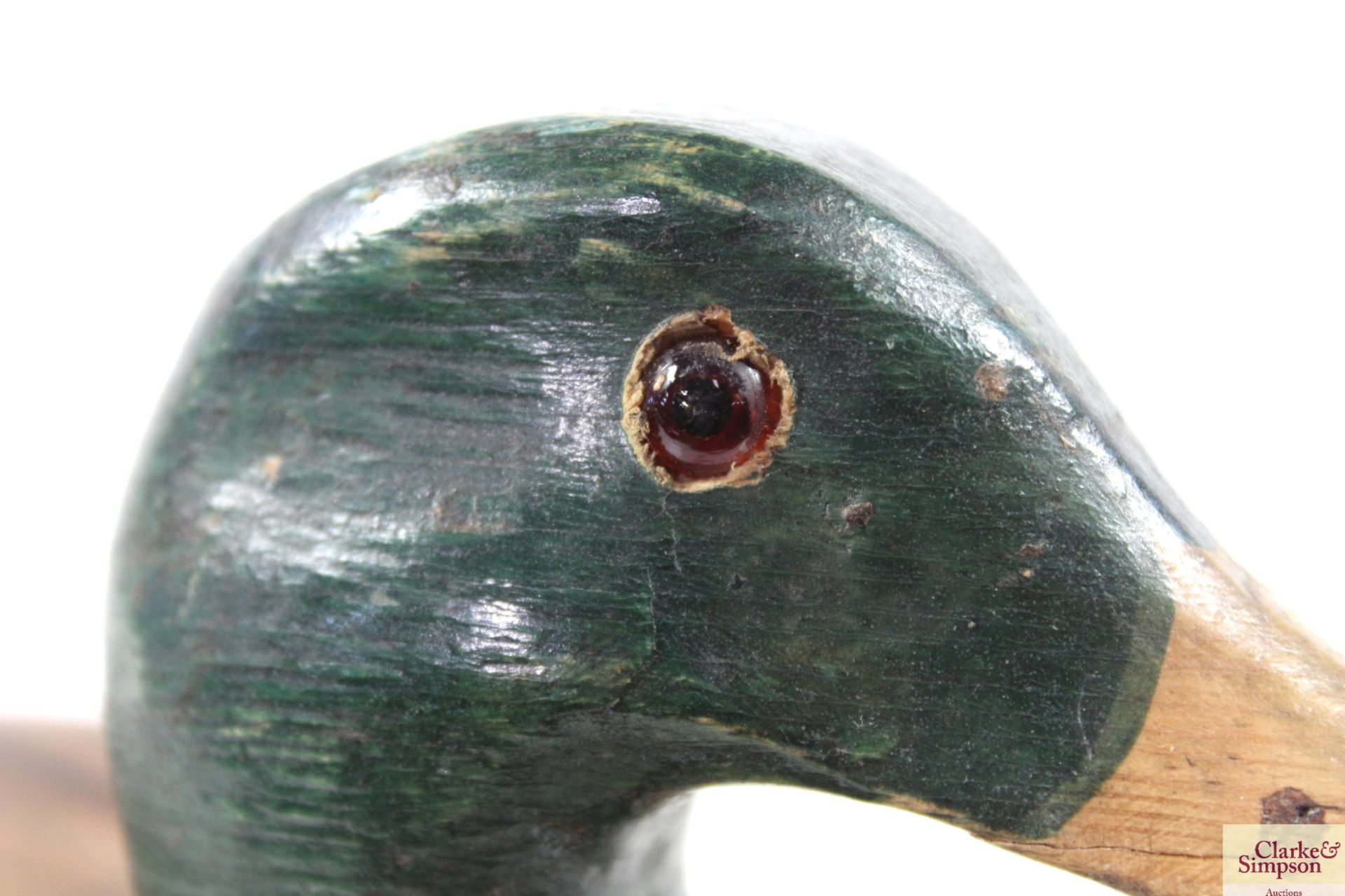 A wooden decoy duck - Image 4 of 4