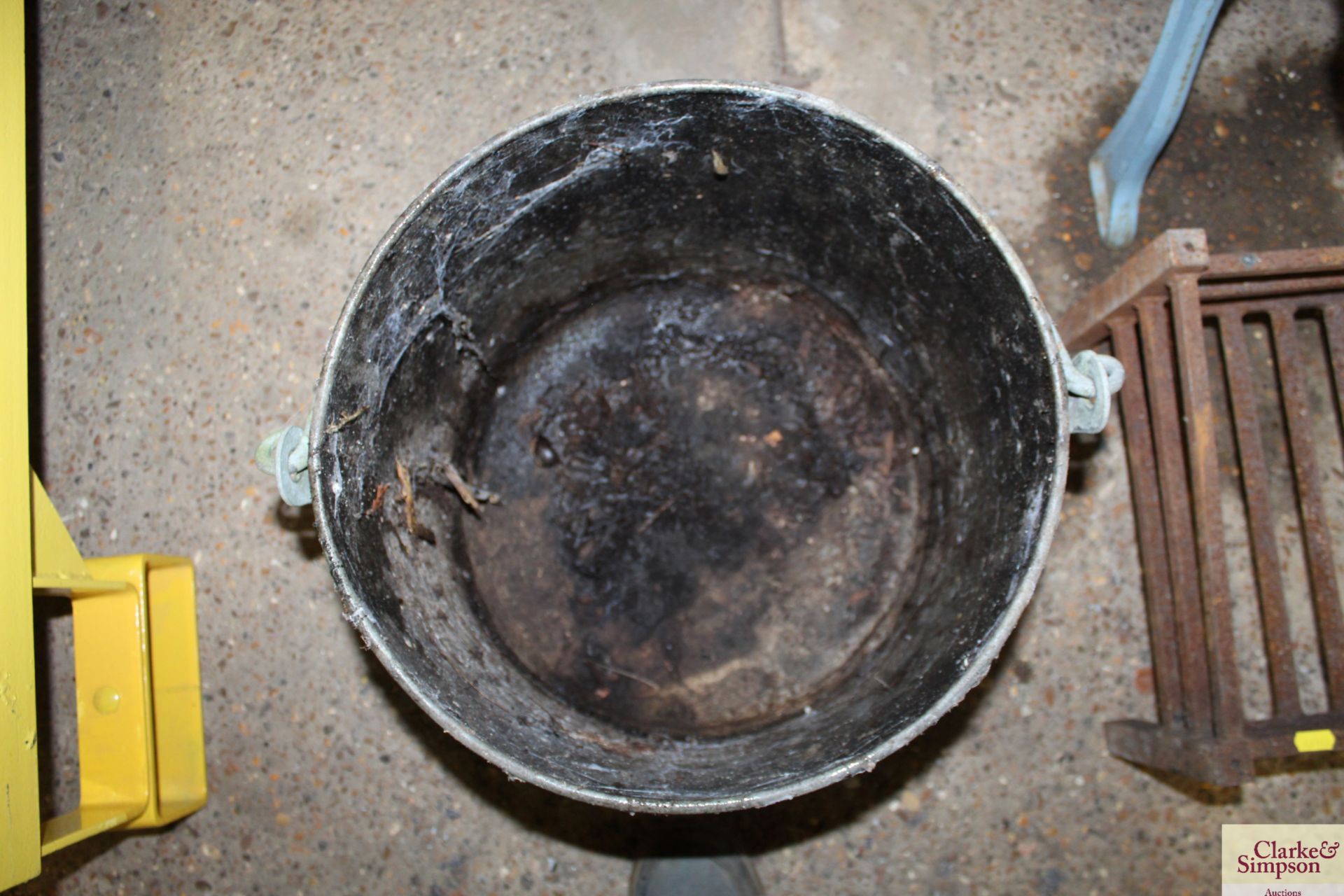 A galvanised lidded egg preserving pail - Image 3 of 3