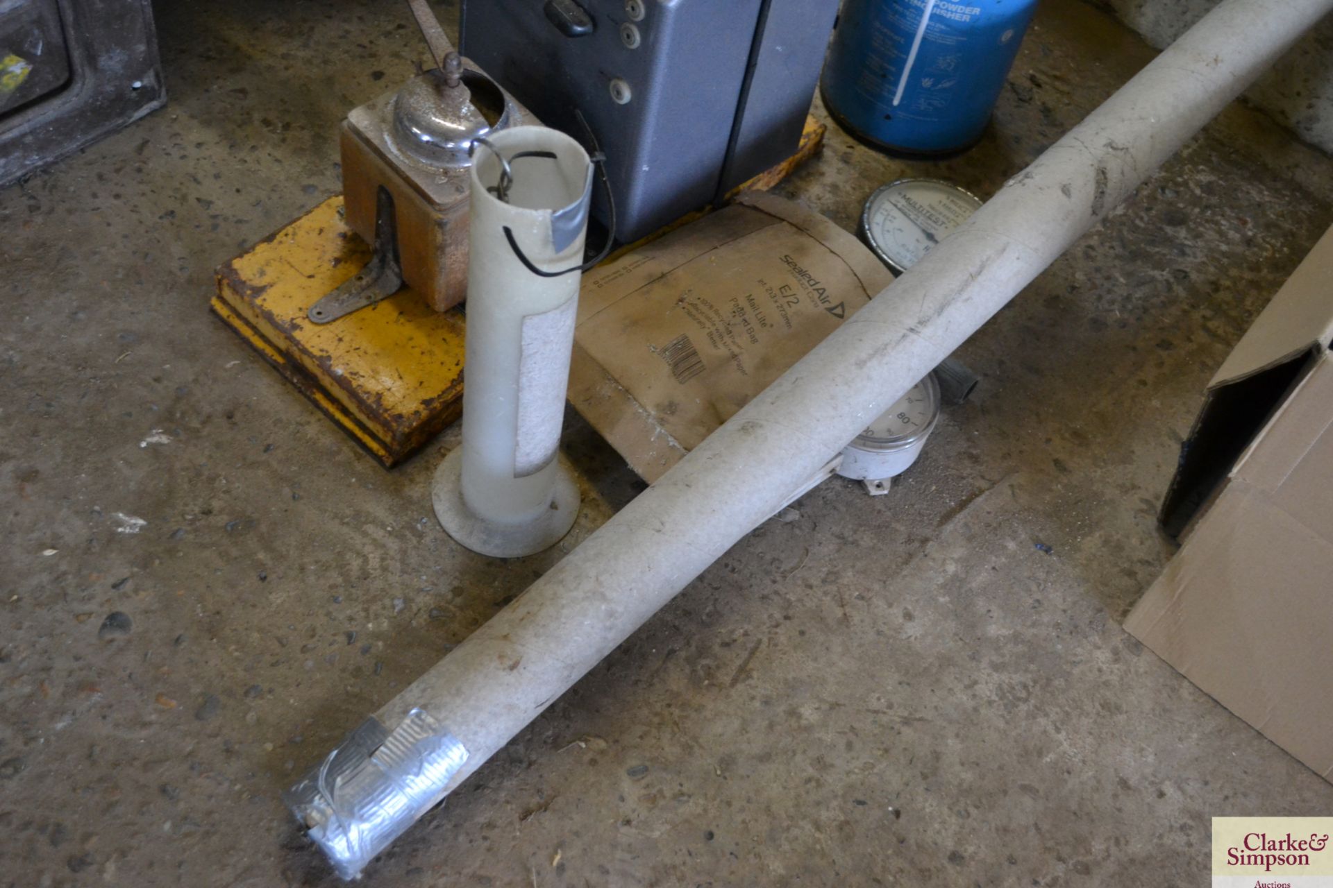 Marconi moisture meter, temperature probe, grain hydrometer and a fire extinguisher. V - Image 5 of 5