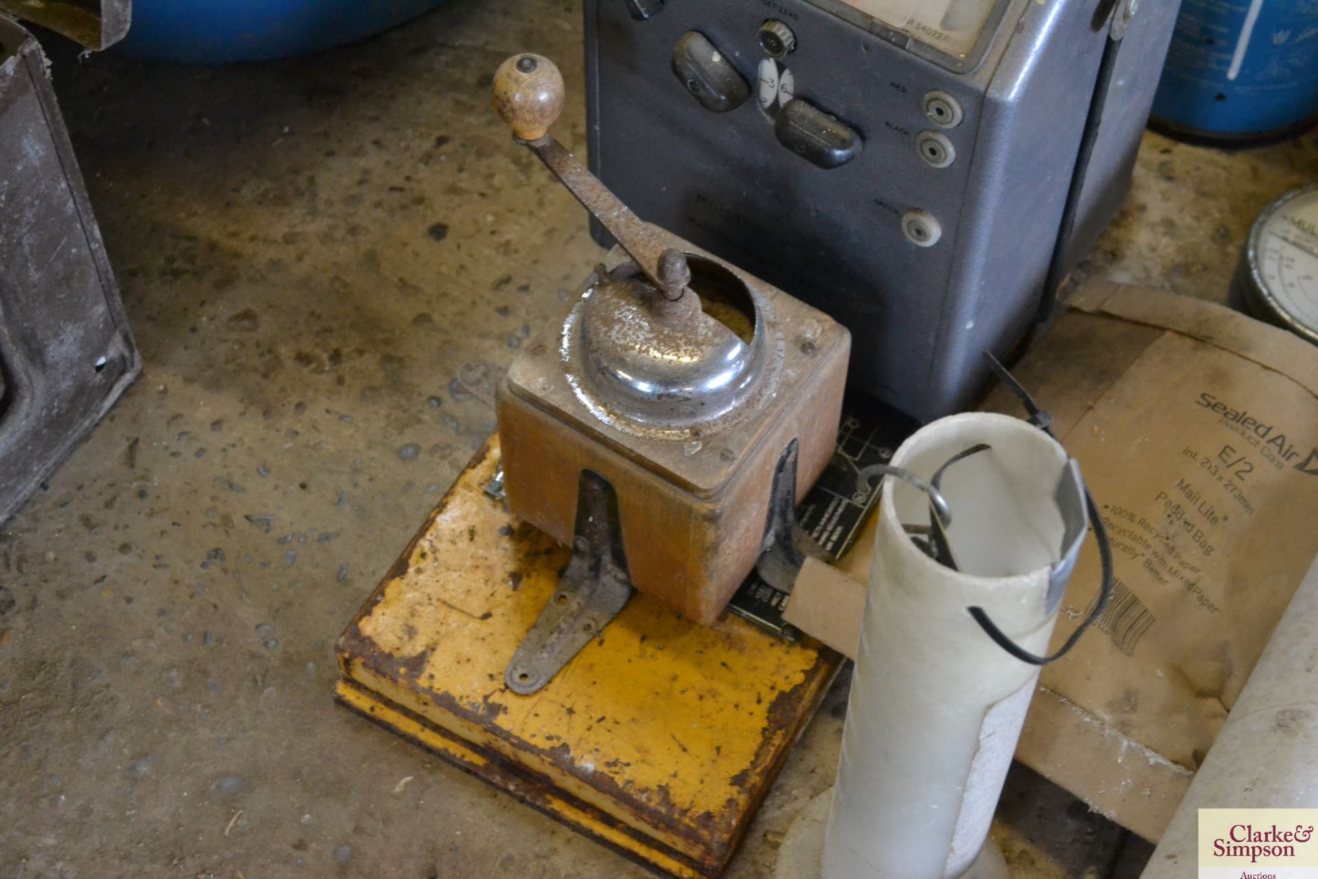 Marconi moisture meter, temperature probe, grain hydrometer and a fire extinguisher. V - Image 4 of 5