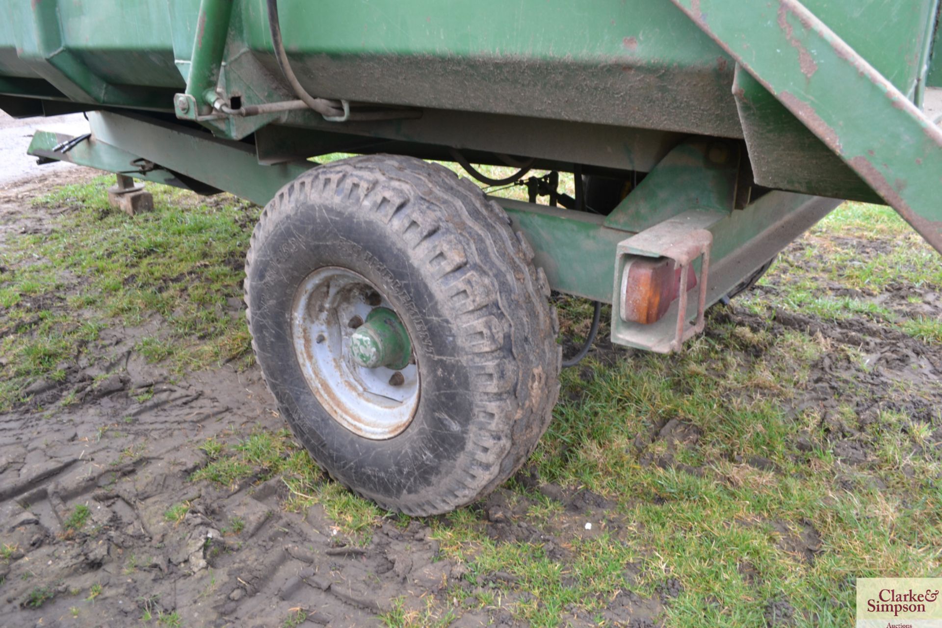 Brian Legg 7T single axle tipping trailer. Serial number T871. 1987. With hydraulic tailgate. V - Image 11 of 20