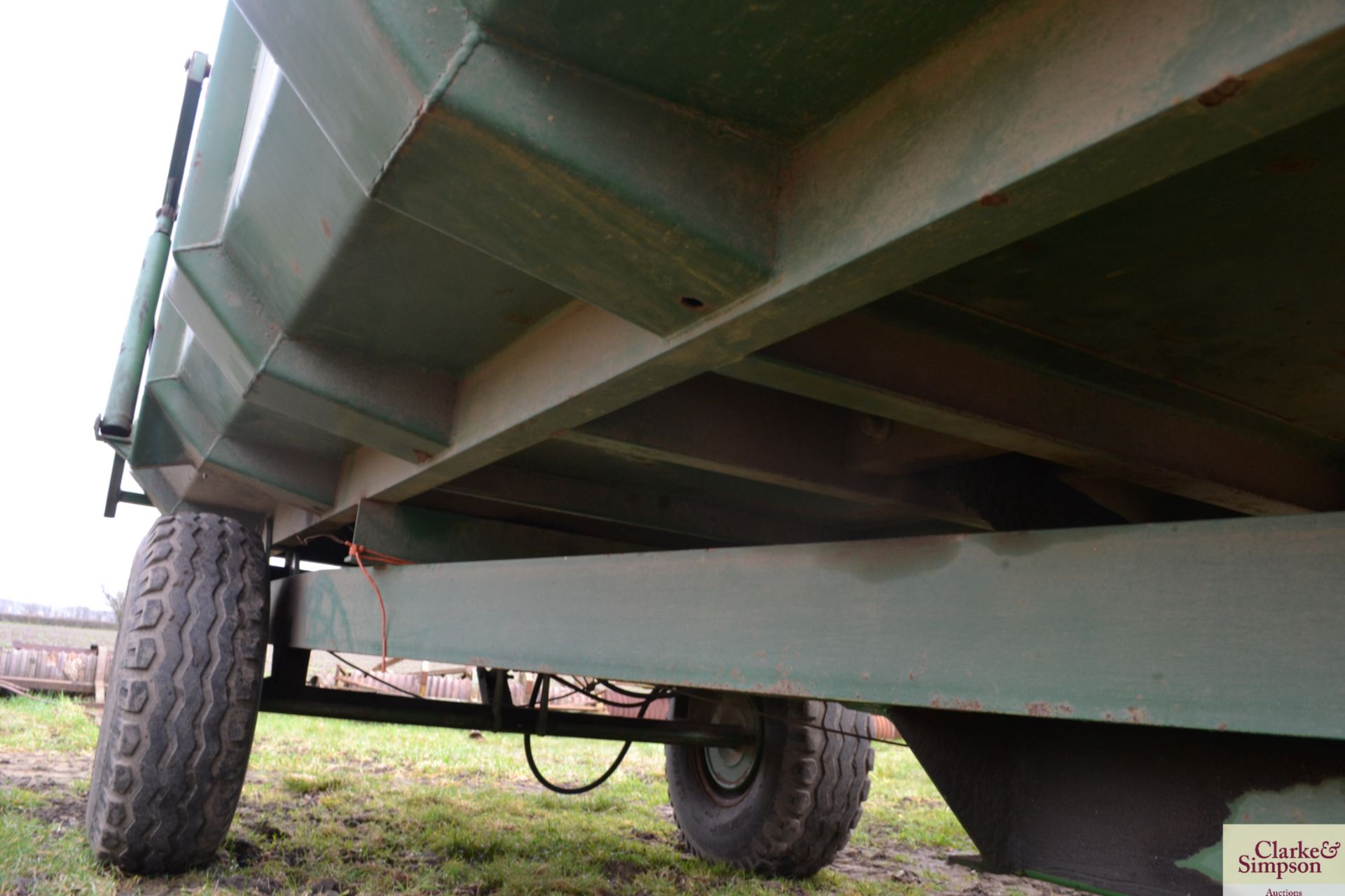 Brian Legg 7T single axle tipping trailer. Serial number T871. 1987. With hydraulic tailgate. V - Image 19 of 20