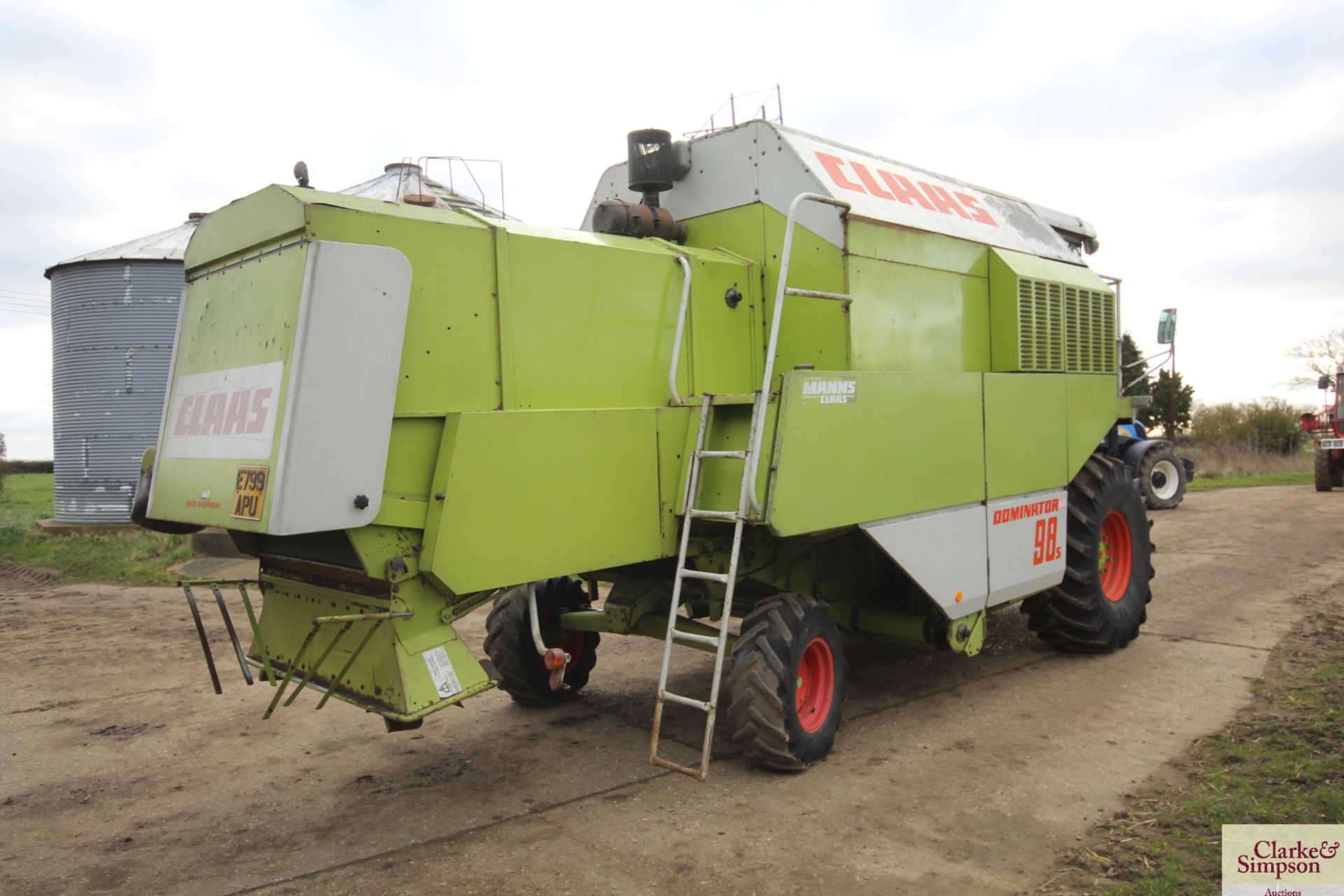 ** UPDATED HOURS ** Claas Dominator 98S combine. Registration E799 APU. Date of first registration - Image 5 of 120