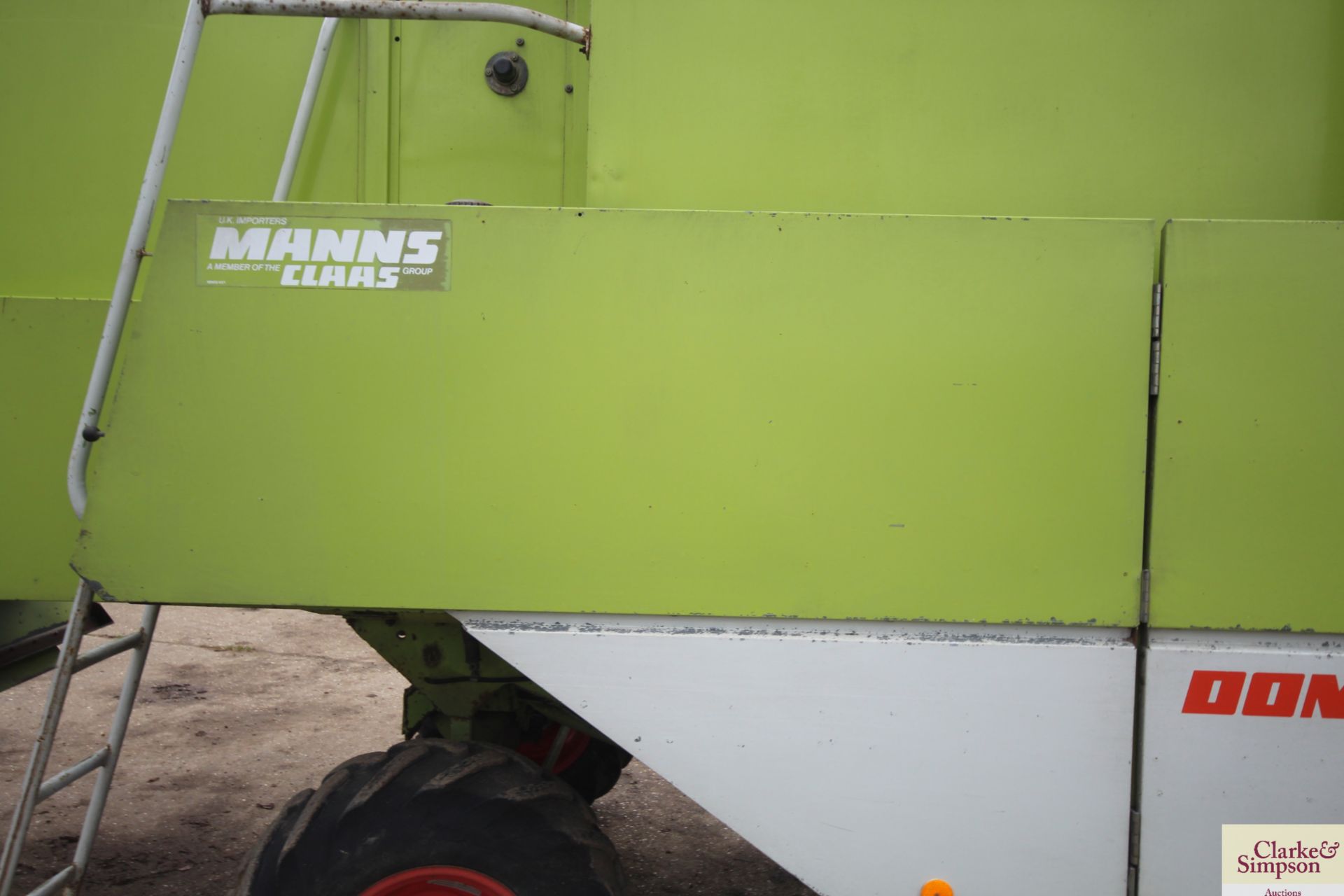 ** UPDATED HOURS ** Claas Dominator 98S combine. Registration E799 APU. Date of first registration - Image 37 of 120