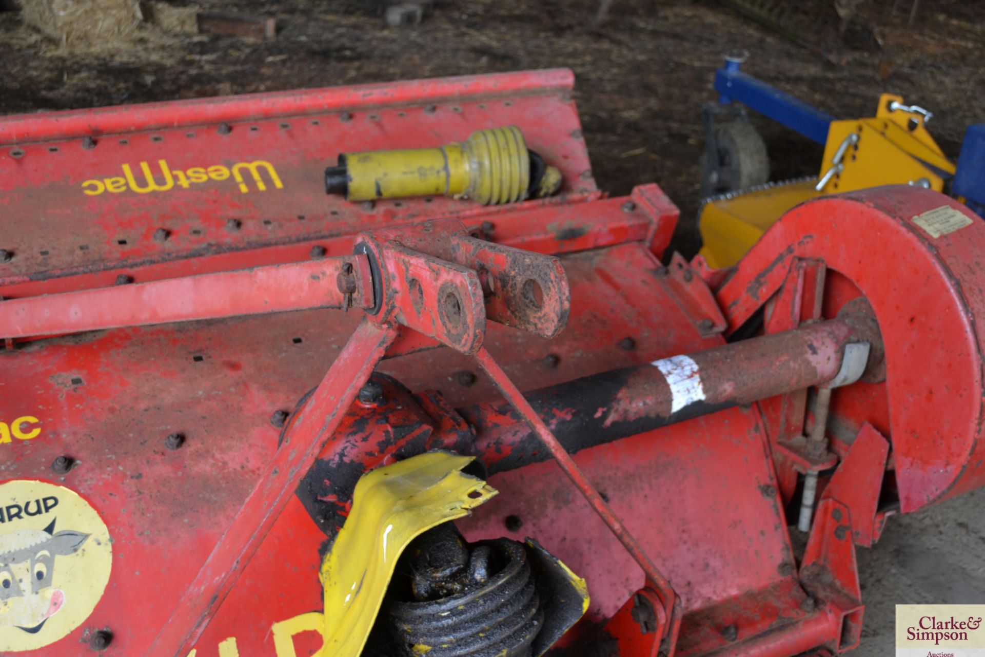 Taarup West-Mac linkage mounted straw chopper. Serial No. 256942. V - Image 5 of 9