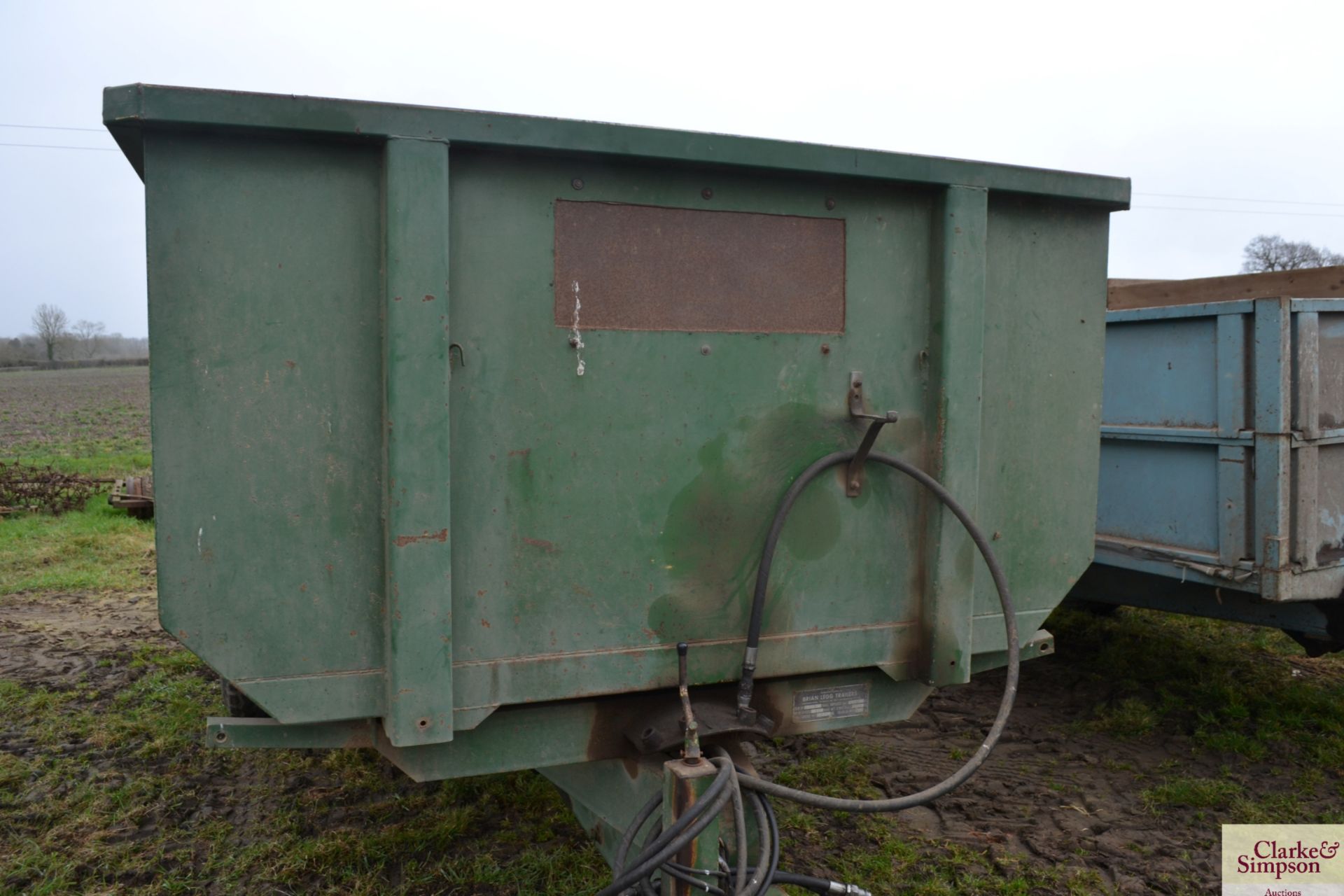 Brian Legg 7T single axle tipping trailer. Serial number T871. 1987. With hydraulic tailgate. V - Image 6 of 20