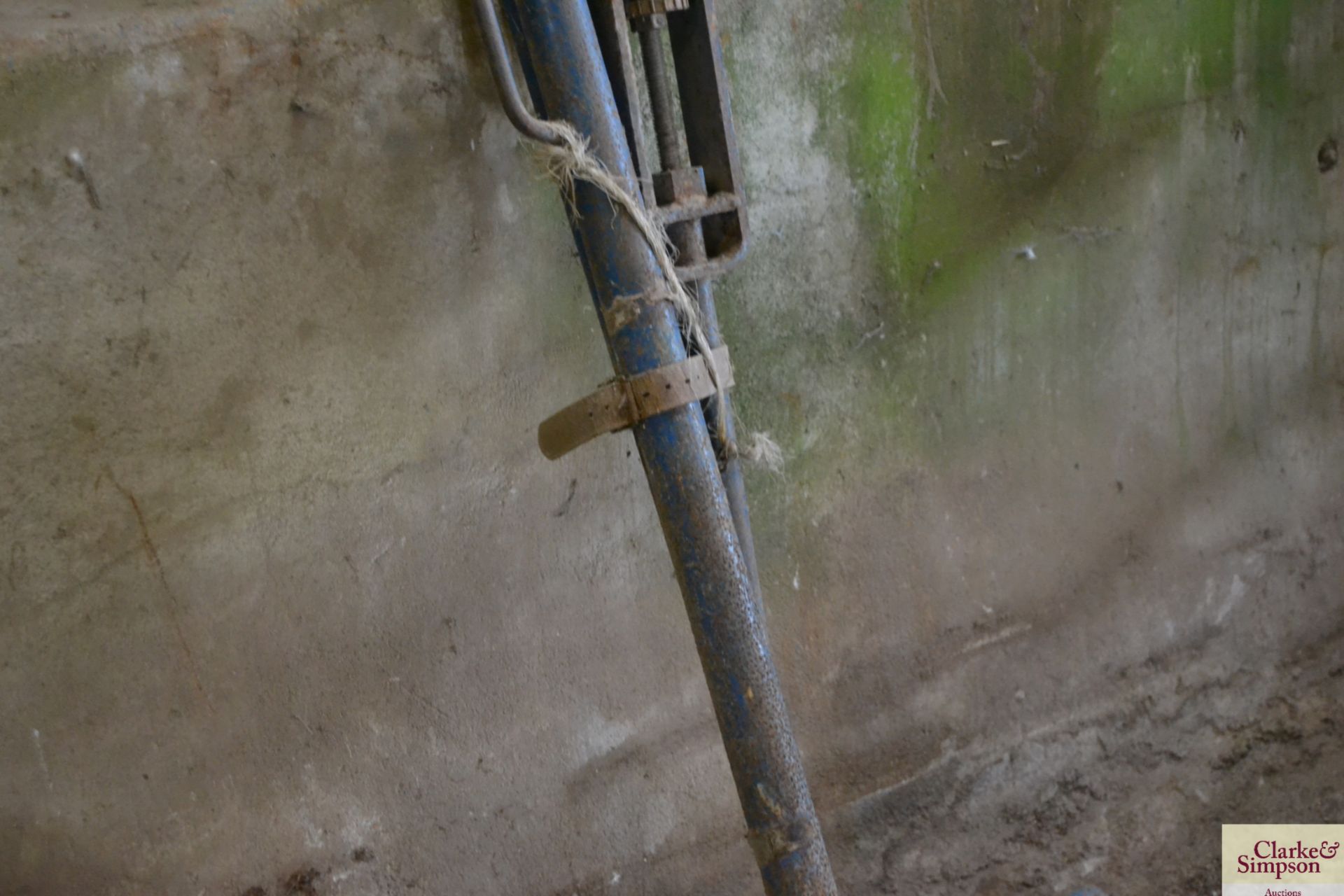 Pipe bending/ threading equipment. V - Image 3 of 8