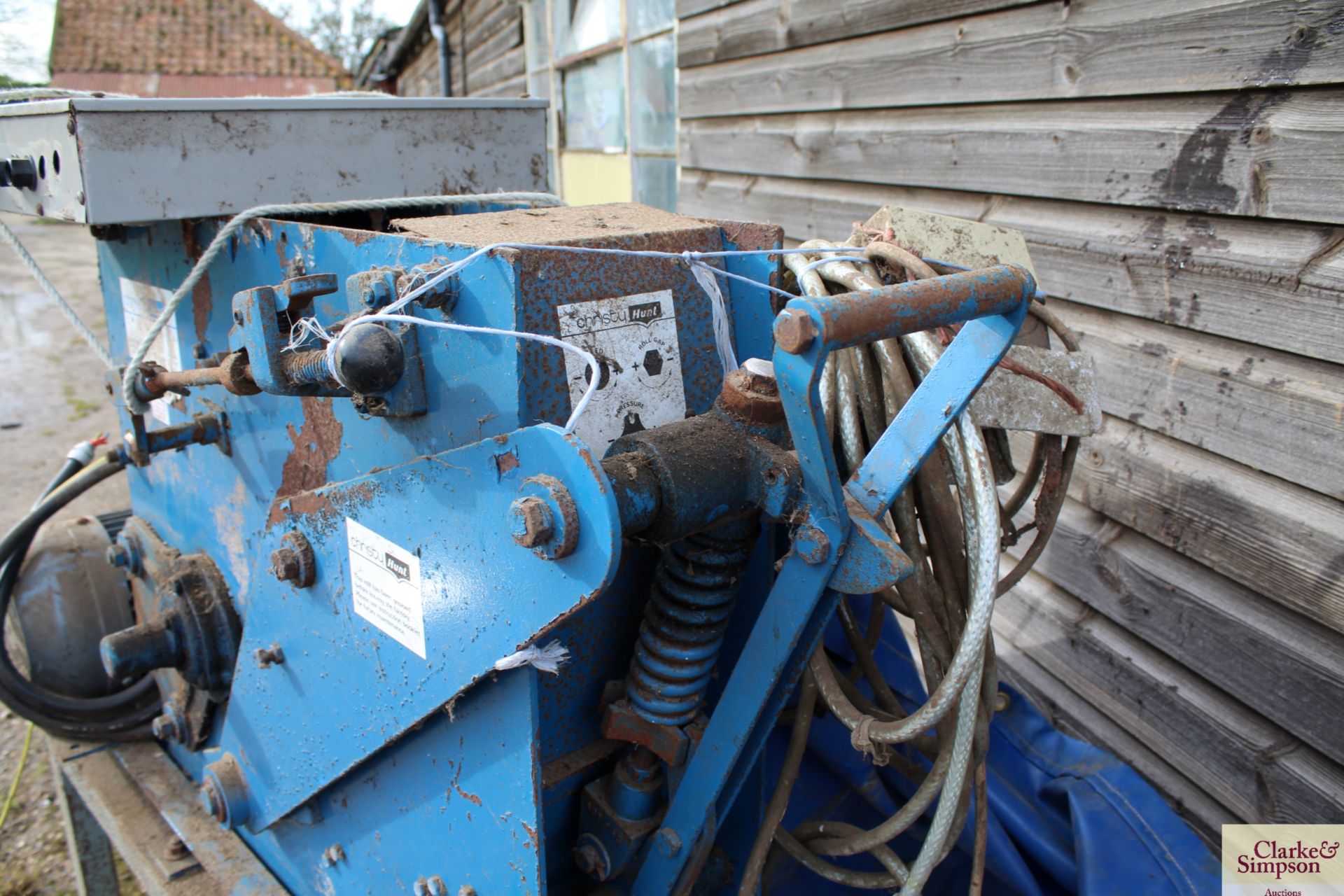 Christy Hunt RBM2000 3ph roller mill on frame. V - Image 5 of 6