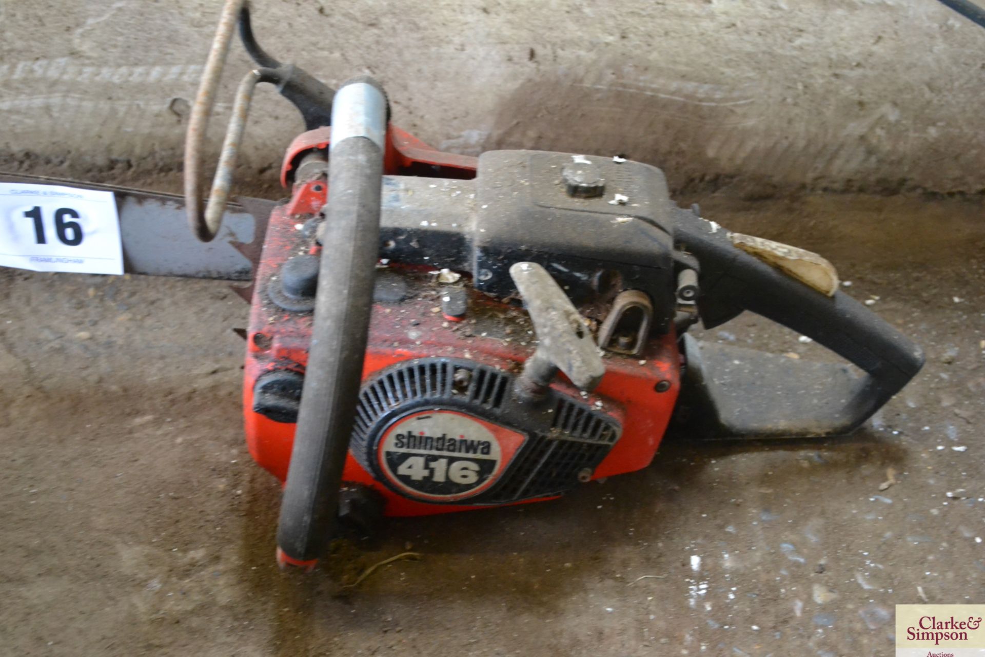 Shindaiwa 416 petrol chainsaw for spares or repair. V - Image 2 of 2