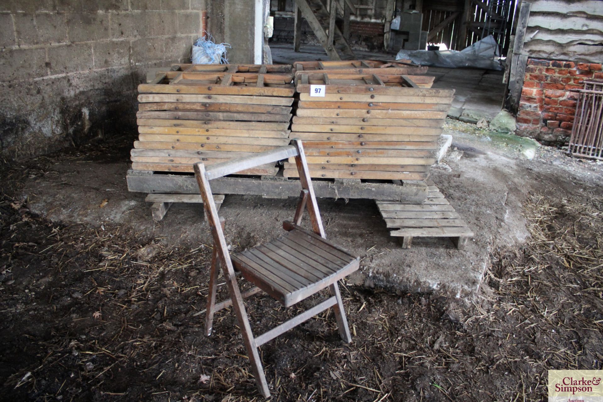 **UPDATED DESCRIPTION** c.45x folding wooden chairs. V