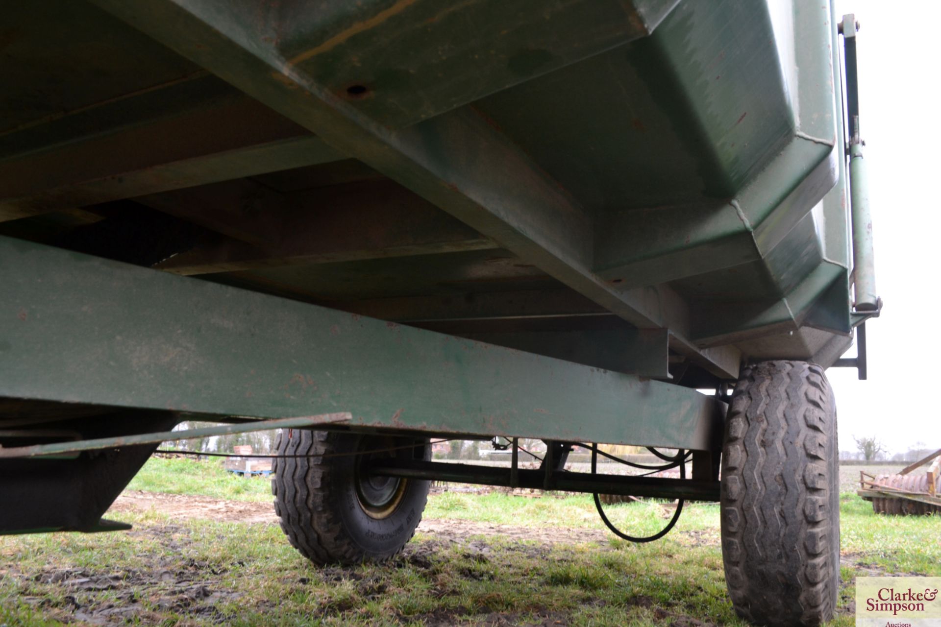 Brian Legg 7T single axle tipping trailer. Serial number T871. 1987. With hydraulic tailgate. V - Image 18 of 20