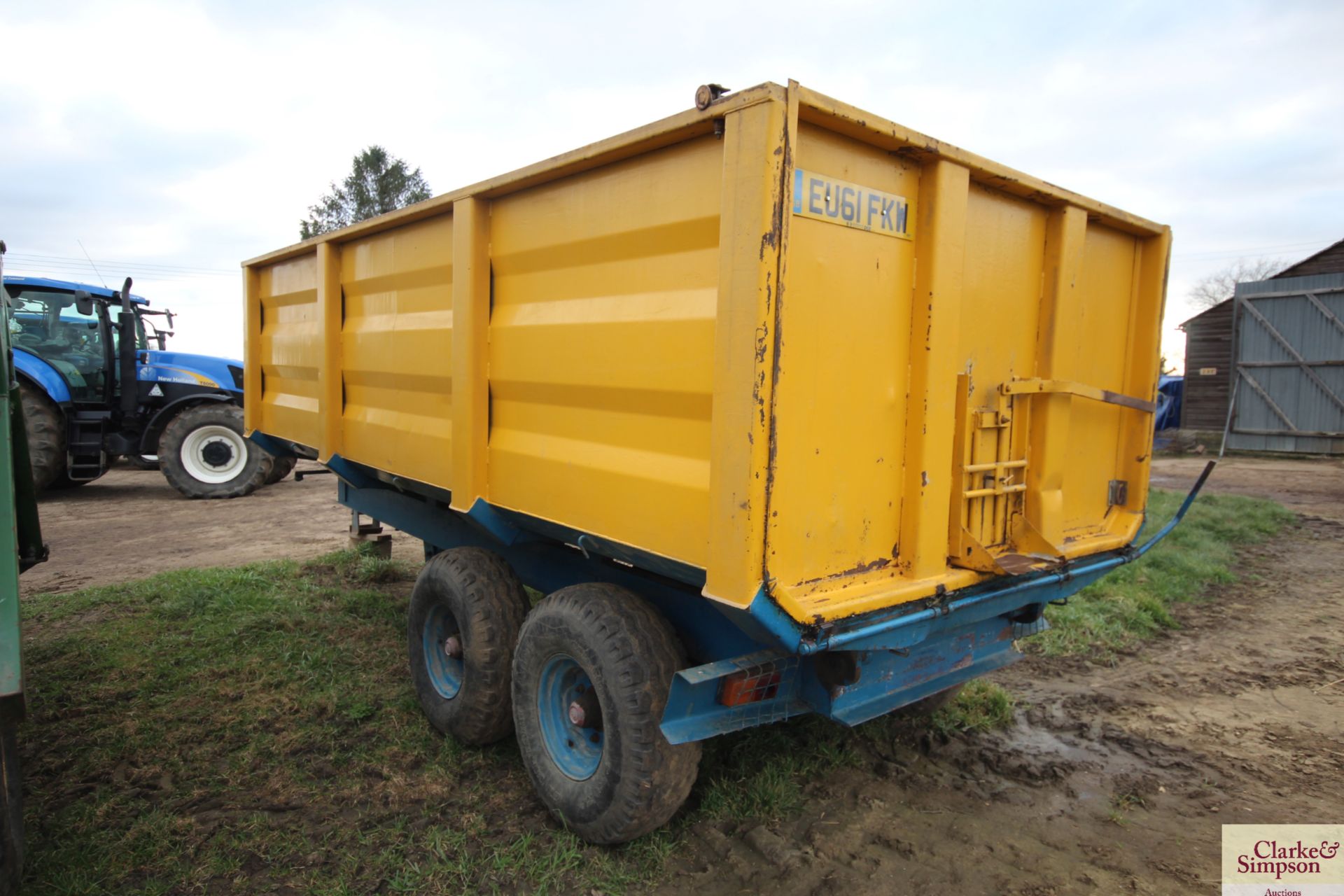 Richard Western 10T twin axle tipping trailer. 1985. With oil brakes. V - Image 2 of 19