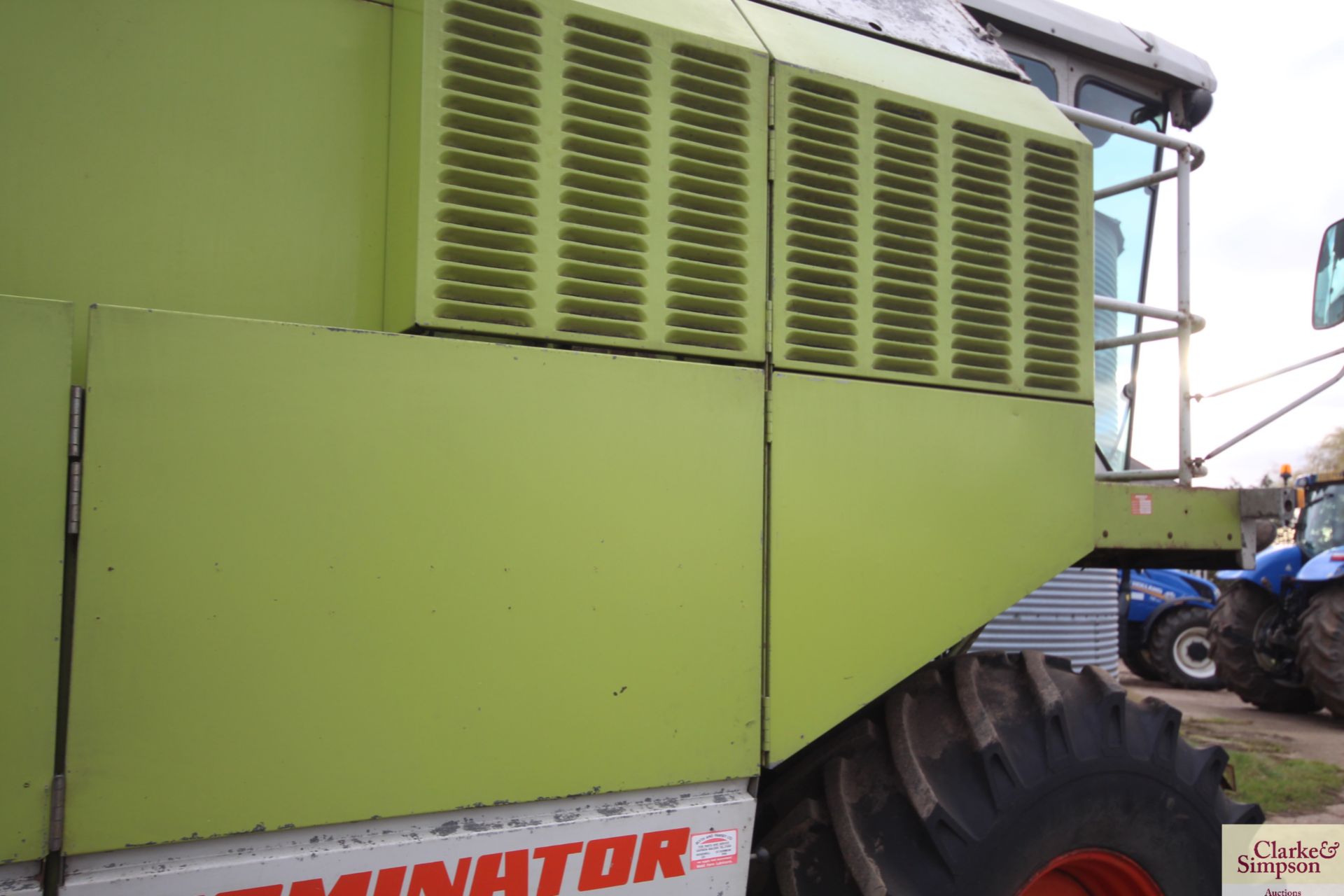 ** UPDATED HOURS ** Claas Dominator 98S combine. Registration E799 APU. Date of first registration - Image 39 of 120