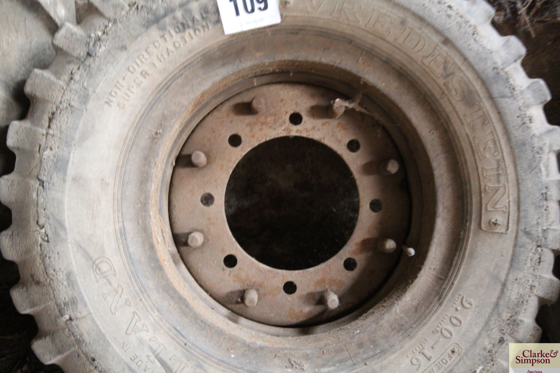 9.00-16 trailer wheel and tyre. V - Image 2 of 3