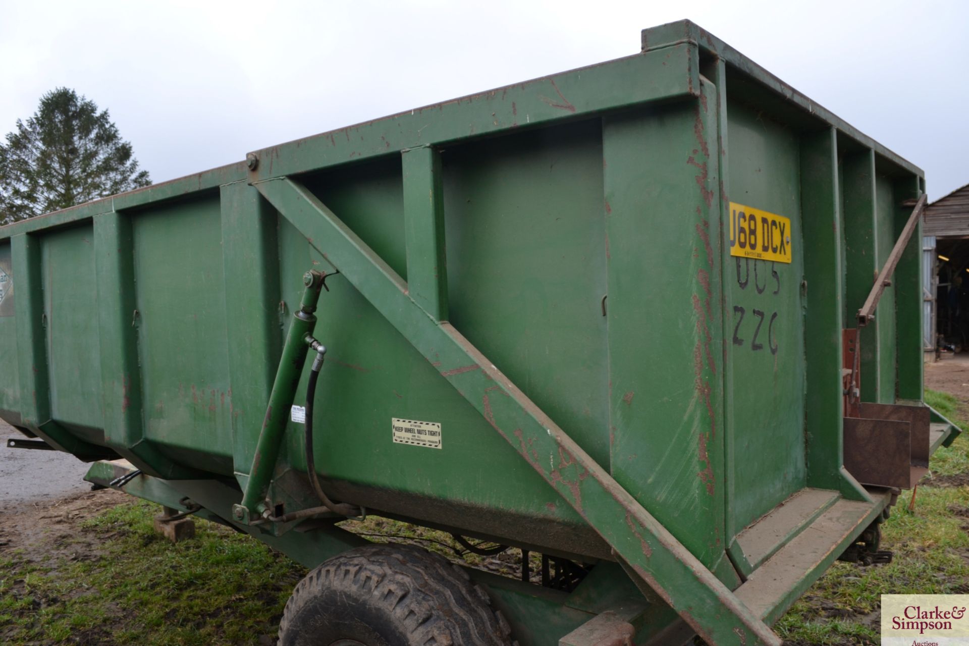 Brian Legg 7T single axle tipping trailer. Serial number T871. 1987. With hydraulic tailgate. V - Image 12 of 20